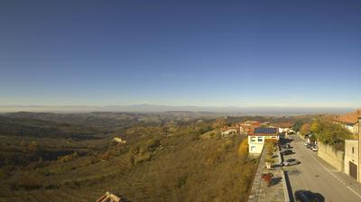 immagine della webcam nei dintorni di Cherasco: webcam Albaretto della Torre