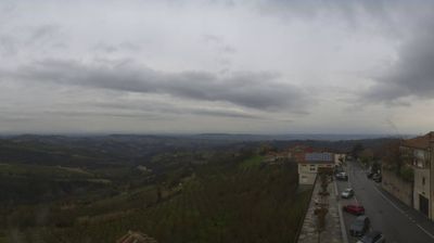 immagine della webcam nei dintorni di Serravalle Langhe: webcam Albaretto della Torre