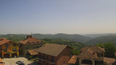 immagine della webcam nei dintorni di Bene Vagienna: webcam Serravalle Langhe