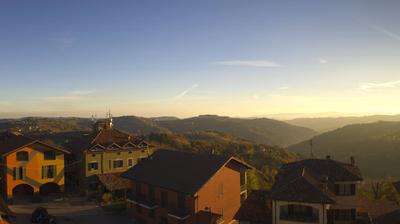 immagine della webcam nei dintorni di Magliano Alfieri: webcam Serravalle Langhe