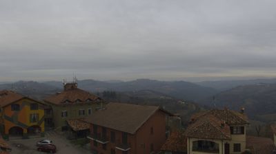 immagine della webcam nei dintorni di Magliano Alpi: webcam Serravalle Langhe