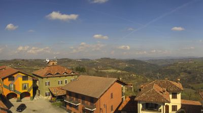 immagine della webcam nei dintorni di Mango: webcam Serravalle Langhe