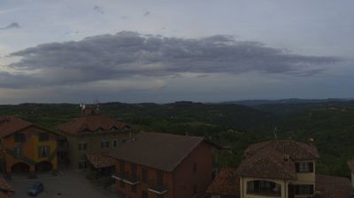 immagine della webcam nei dintorni di Bosia: webcam Serravalle Langhe