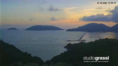 immagine della webcam nei dintorni di Riccò del Golfo di Spezia: webcam Pitelli