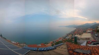 immagine della webcam nei dintorni di Altare: webcam Borgio Verezzi