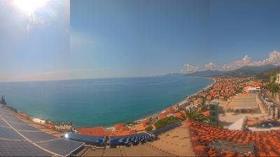 immagine della webcam nei dintorni di Altare: webcam Borgio Verezzi