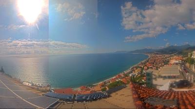 immagine della webcam nei dintorni di Altare: webcam Borgio Verezzi