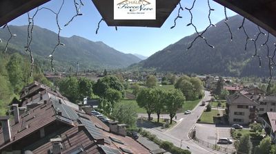 immagine della webcam nei dintorni di Passo Tonale: webcam Carisolo