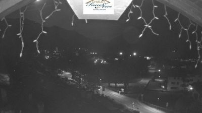 immagine della webcam nei dintorni di Dorsino: webcam Carisolo