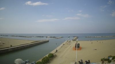 immagine della webcam nei dintorni di Fogliano Marina: webcam Portoverde