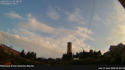 immagine della webcam nei dintorni di Sarnano: webcam San Severino Marche