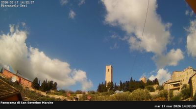 immagine della webcam nei dintorni di Pintura di Bolognola: webcam San Severino Marche