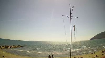 immagine della webcam nei dintorni di Marina Di Carrara: webcam Marinella