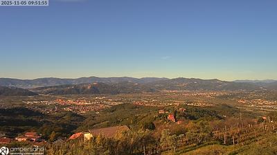 immagine della webcam nei dintorni di Corniglia: webcam Santo Stefano di Magra
