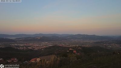 immagine della webcam nei dintorni di Carrara: webcam Santo Stefano di Magra