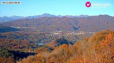 immagine della webcam nei dintorni di Madonna del Sasso: webcam Bolzano Novarese