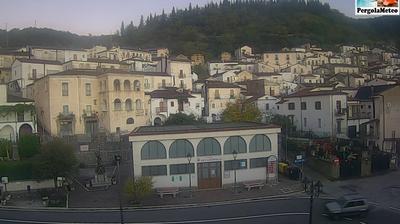 immagine della webcam nei dintorni di Grumento Nova: webcam Calvera