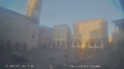 immagine della webcam nei dintorni di Sarnano: webcam Macerata