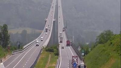 immagine della webcam nei dintorni di Carrù: webcam Salmour