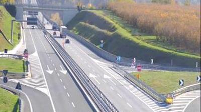 immagine della webcam nei dintorni di Terme di Lurisia: webcam Magliano Alpi