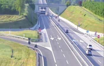immagine della webcam nei dintorni di San Giacomo di Roburent: webcam Magliano Alpi