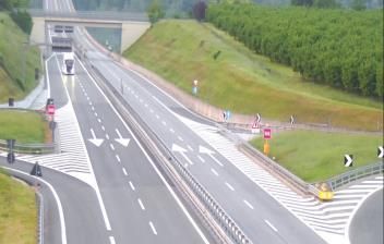 immagine della webcam nei dintorni di Bra: webcam Magliano Alpi