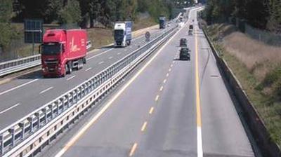 immagine della webcam nei dintorni di Serravalle Langhe: webcam Niella Tanaro