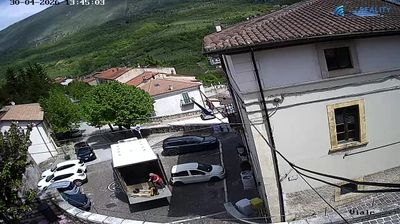 immagine della webcam nei dintorni di Roccacaramanico: webcam Ortona dei Marsi