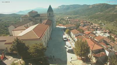 immagine della webcam nei dintorni di Castelsaraceno: webcam Marsico Nuovo