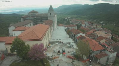 immagine della webcam nei dintorni di Castelsaraceno: webcam Marsico Nuovo