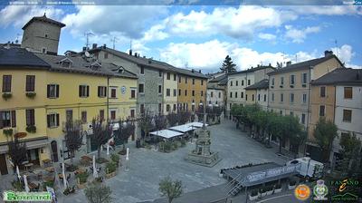 immagine della webcam nei dintorni di Piane di Mocogno: webcam Cimoncino