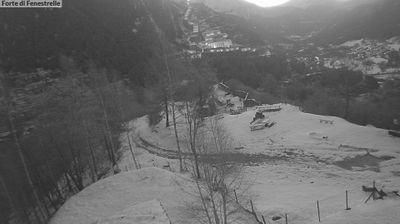 immagine della webcam nei dintorni di Chesal: webcam Fenestrelle