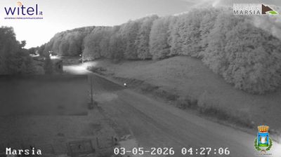 immagine della webcam nei dintorni di Rocca di Mezzo: webcam Sante Marie