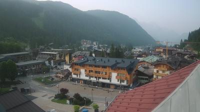 immagine della webcam nei dintorni di Passo Tonale: webcam Rifugio Viviani
