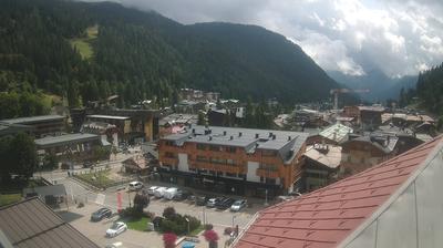 immagine della webcam nei dintorni di Passo Groste': webcam Rifugio Viviani