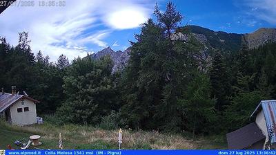 immagine della webcam nei dintorni di Badalucco: webcam Castel Vittorio