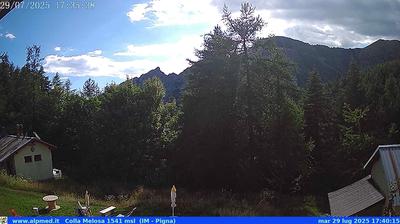 immagine della webcam nei dintorni di Monesi: webcam Castel Vittorio