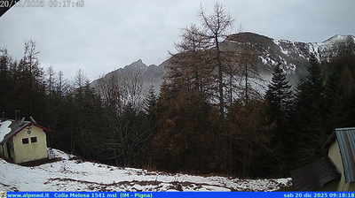 immagine della webcam nei dintorni di Mendatica: webcam Castel Vittorio