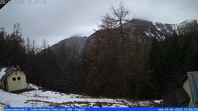 immagine della webcam nei dintorni di Badalucco: webcam Castel Vittorio