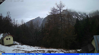 immagine della webcam nei dintorni di Cipressa: webcam Castel Vittorio