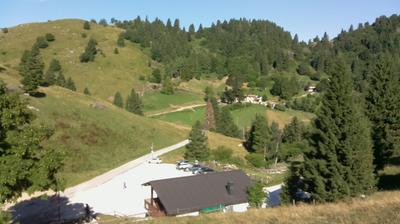 immagine della webcam nei dintorni di Nevegal: webcam Revine Lago