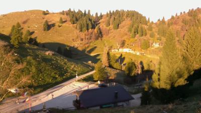 immagine della webcam nei dintorni di Sacile: webcam Revine Lago