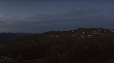 immagine della webcam nei dintorni di Cerretto Langhe: webcam Niella Belbo