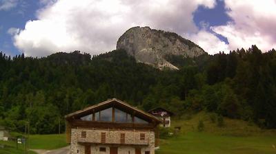 immagine della webcam nei dintorni di Lorenzago di Cadore: webcam Forni di Sopra