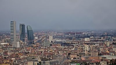 immagine della webcam nei dintorni di Meda: webcam Milano Centro Direzionale