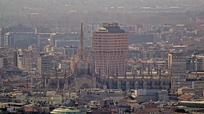 immagine della webcam nei dintorni di Milano San Babila: webcam Milano Centro Direzionale