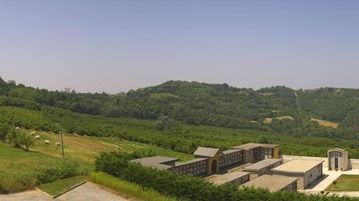 immagine della webcam nei dintorni di Bene Vagienna: webcam Cerretto Langhe
