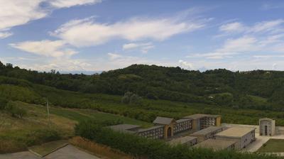 immagine della webcam nei dintorni di Alba: webcam Cerretto Langhe