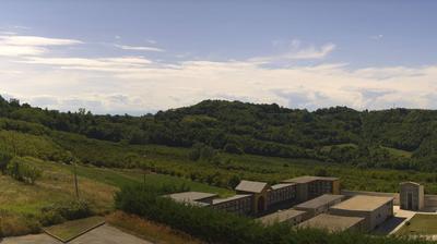 immagine della webcam nei dintorni di Cavatore: webcam Cerretto Langhe
