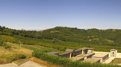 immagine della webcam nei dintorni di Corneliano d'Alba: webcam Cerretto Langhe